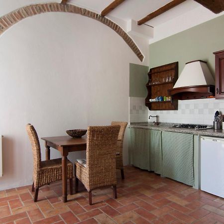 Апарт отель Agriturismo Terenzana Рипарбелла Экстерьер фото