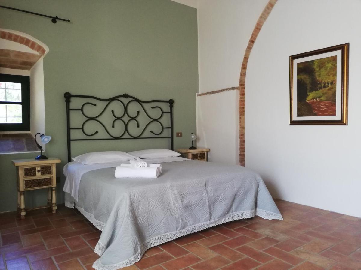 Апарт отель Agriturismo Terenzana Рипарбелла Экстерьер фото