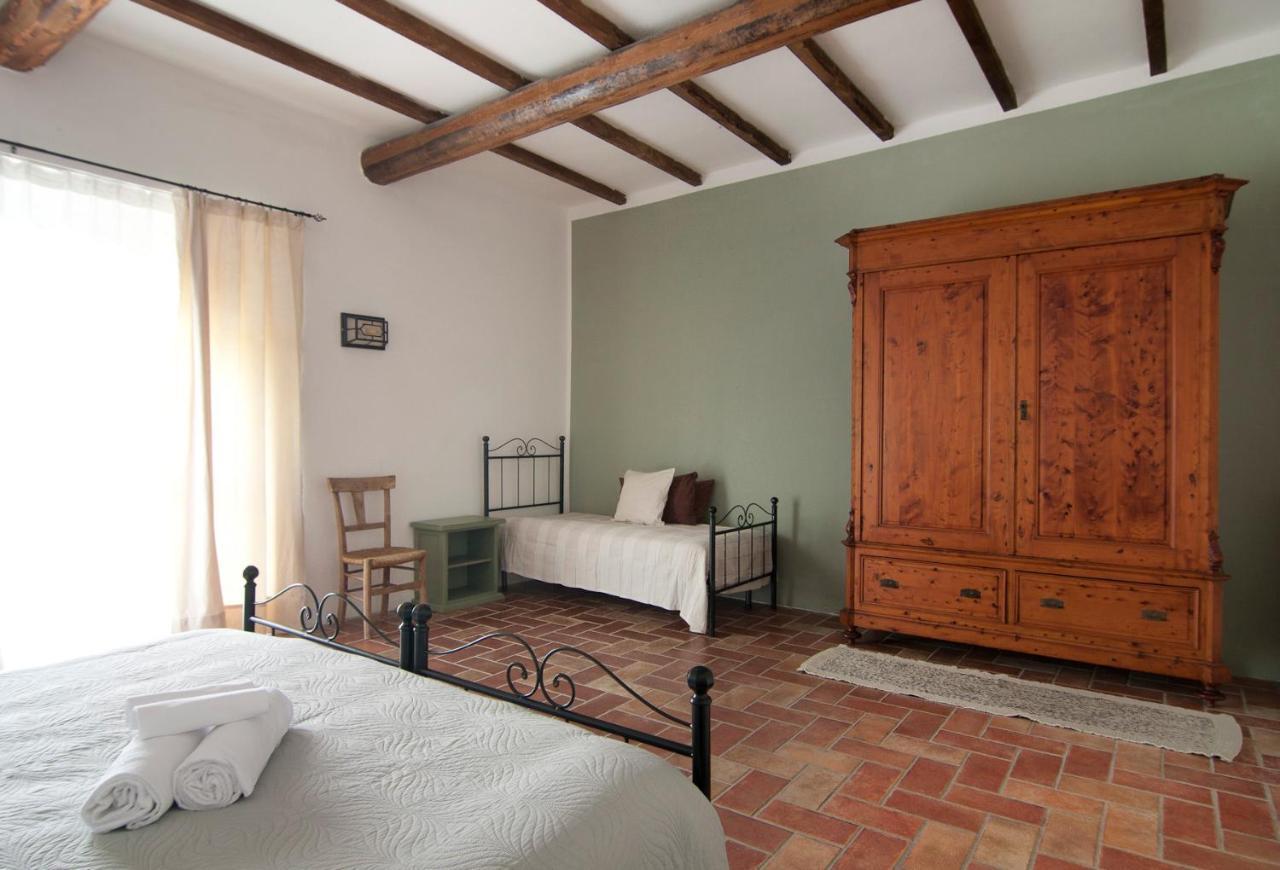 Апарт отель Agriturismo Terenzana Рипарбелла Экстерьер фото