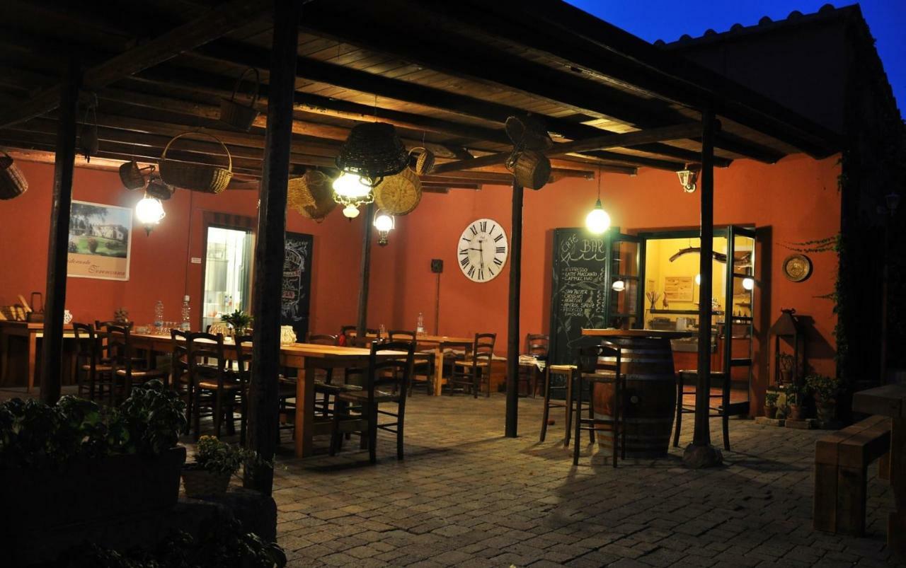 Апарт отель Agriturismo Terenzana Рипарбелла Экстерьер фото