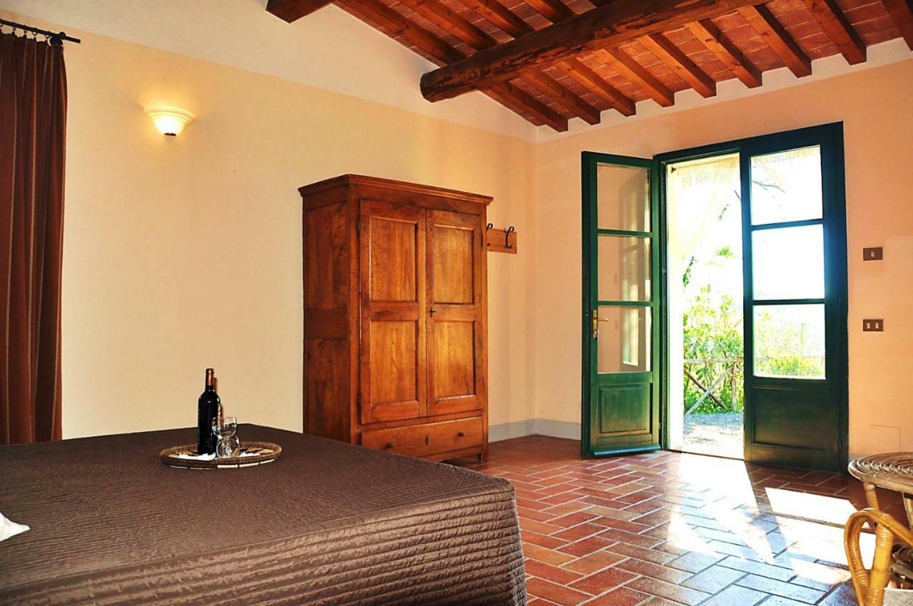 Апарт отель Agriturismo Terenzana Рипарбелла Экстерьер фото