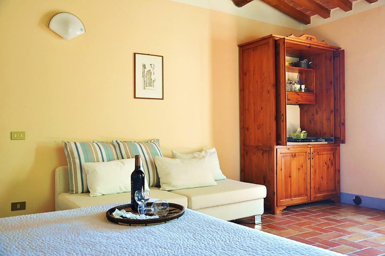 Апарт отель Agriturismo Terenzana Рипарбелла Экстерьер фото
